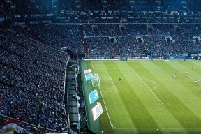 2026世界杯-电竞传奇Faker与足球之王萨拉赫巅峰对决，曼联30分钟惊险取胜
